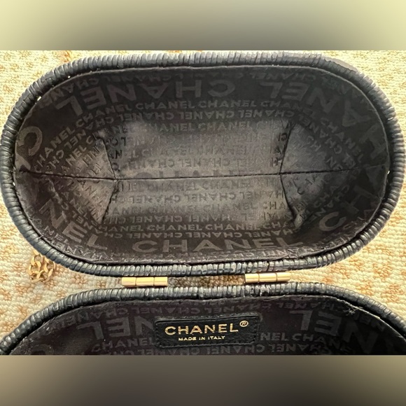 CHANEL Heart Lock Wicker Bag Cruise 2004/2005 ♥️ - Picture 11 of 16